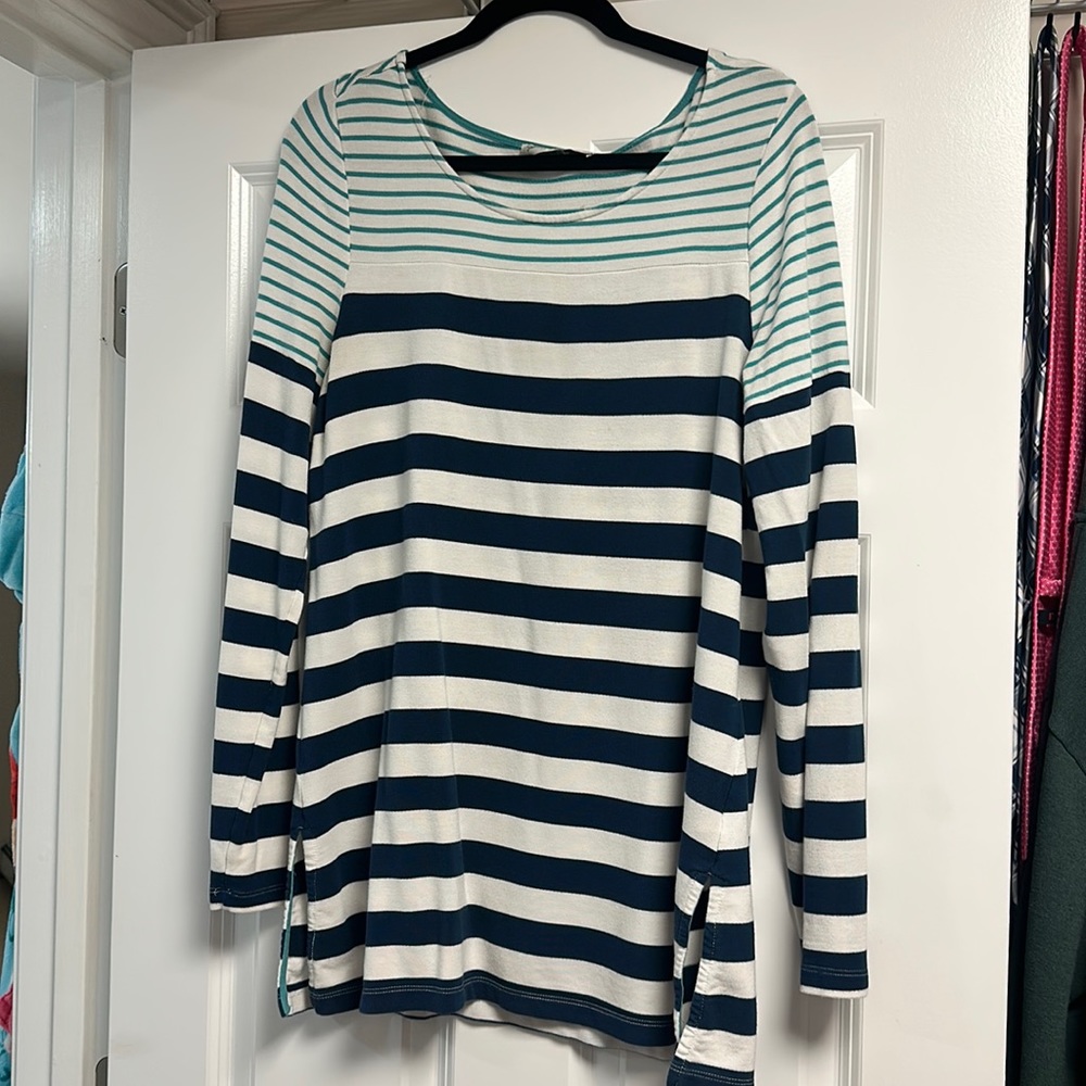 Summer & Sage blue and white striped long sleeve shirt M